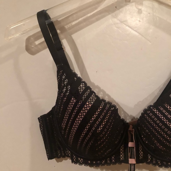 VICTORIA’S SECRET Black Lace with Pink Lining Lined Plunge BRA 36C NWT - Picture 3 of 9